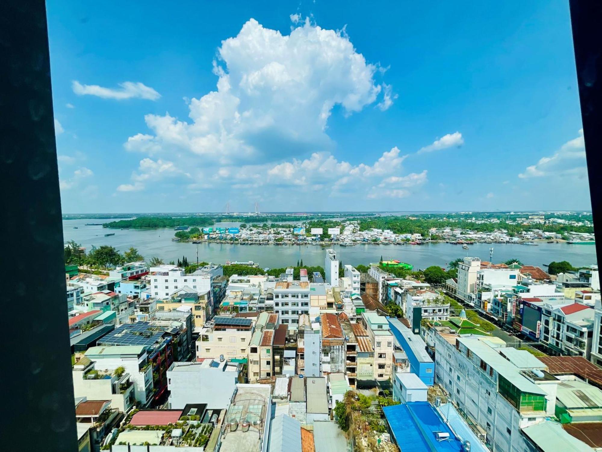 Wink Hotel Can Tho Ninh Kieu Wharf - 24Hrs Stay & Rooftop Pool Bar エクステリア 写真